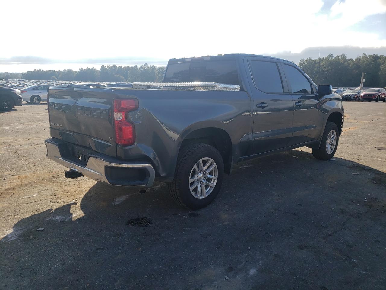 2019 Chevrolet All models VIN 3GCPWCED2KG152869 photo 3