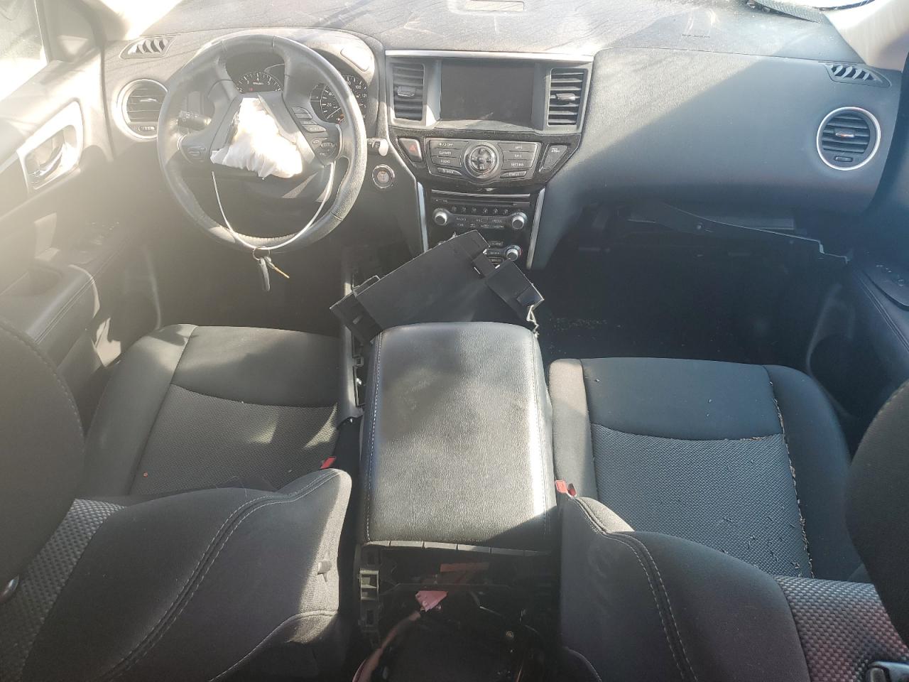 2018 Nissan Pathfinder VIN 5N1DR2MN3JC636786 photo 8