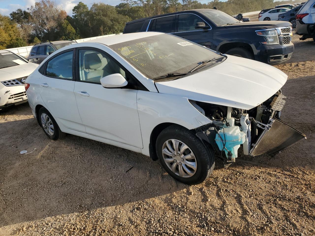 2016 Hyundai Accent VIN KMHCT4AE6GU132619 photo 4