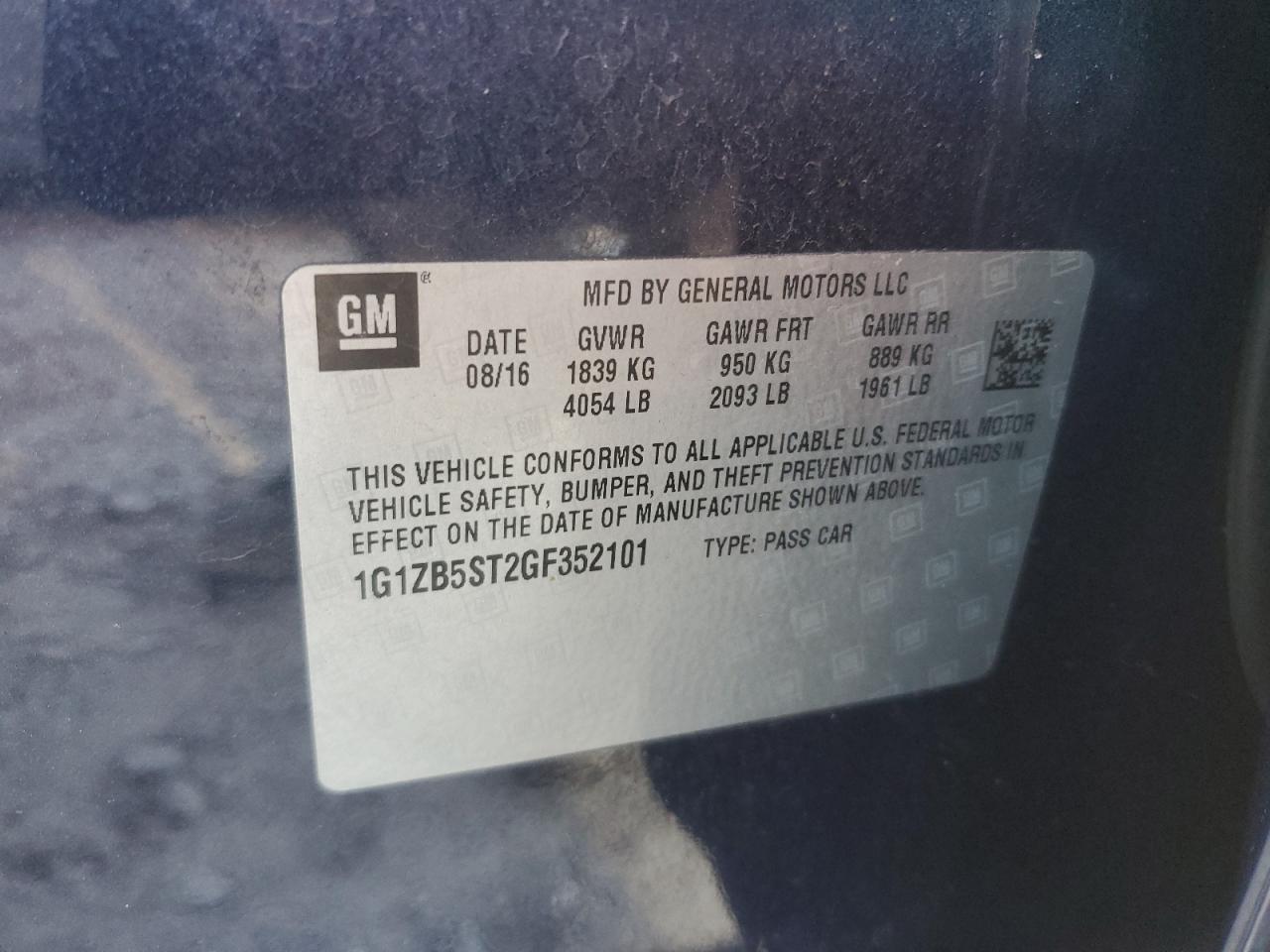 2016 Chevrolet All models VIN 1G1ZB5ST2GF352101 photo 12