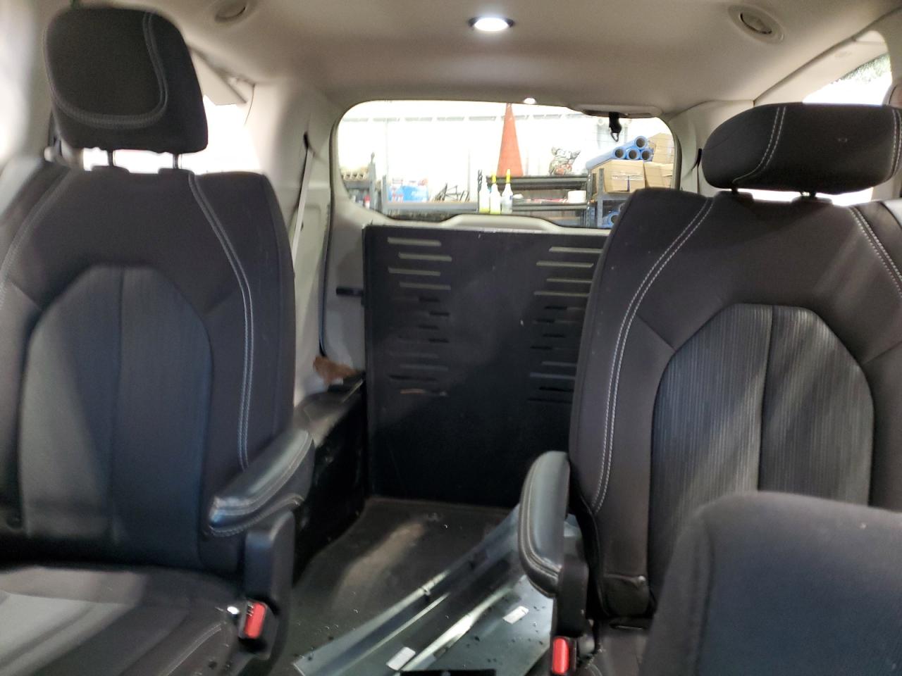 2022 Chrysler Minivan VIN 2C4RC1CG4NR212202 photo 10