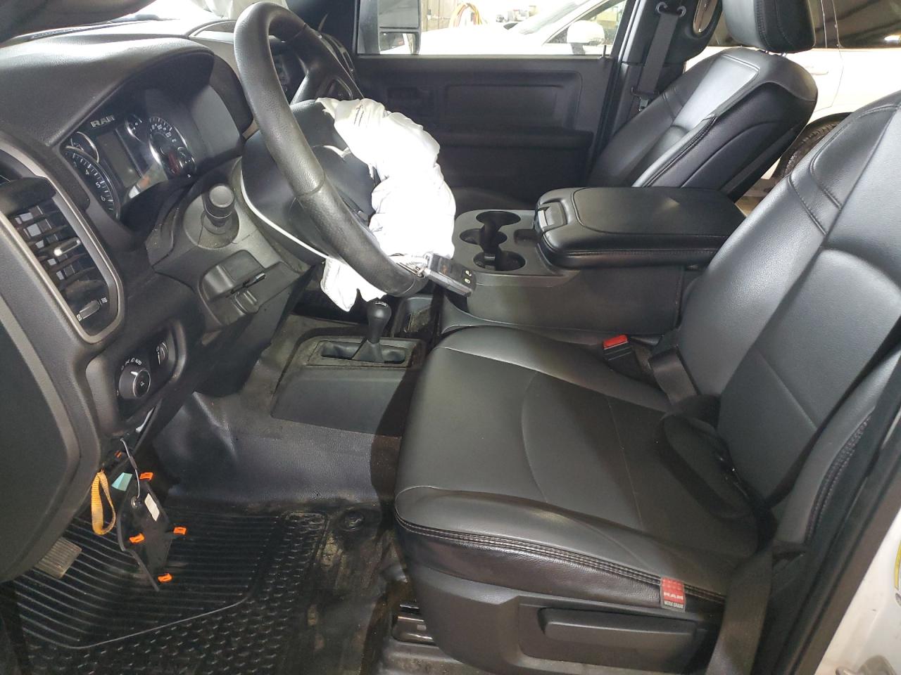 2023 Ram 3500 VIN 3C63R3GJ0PG542246 photo 7