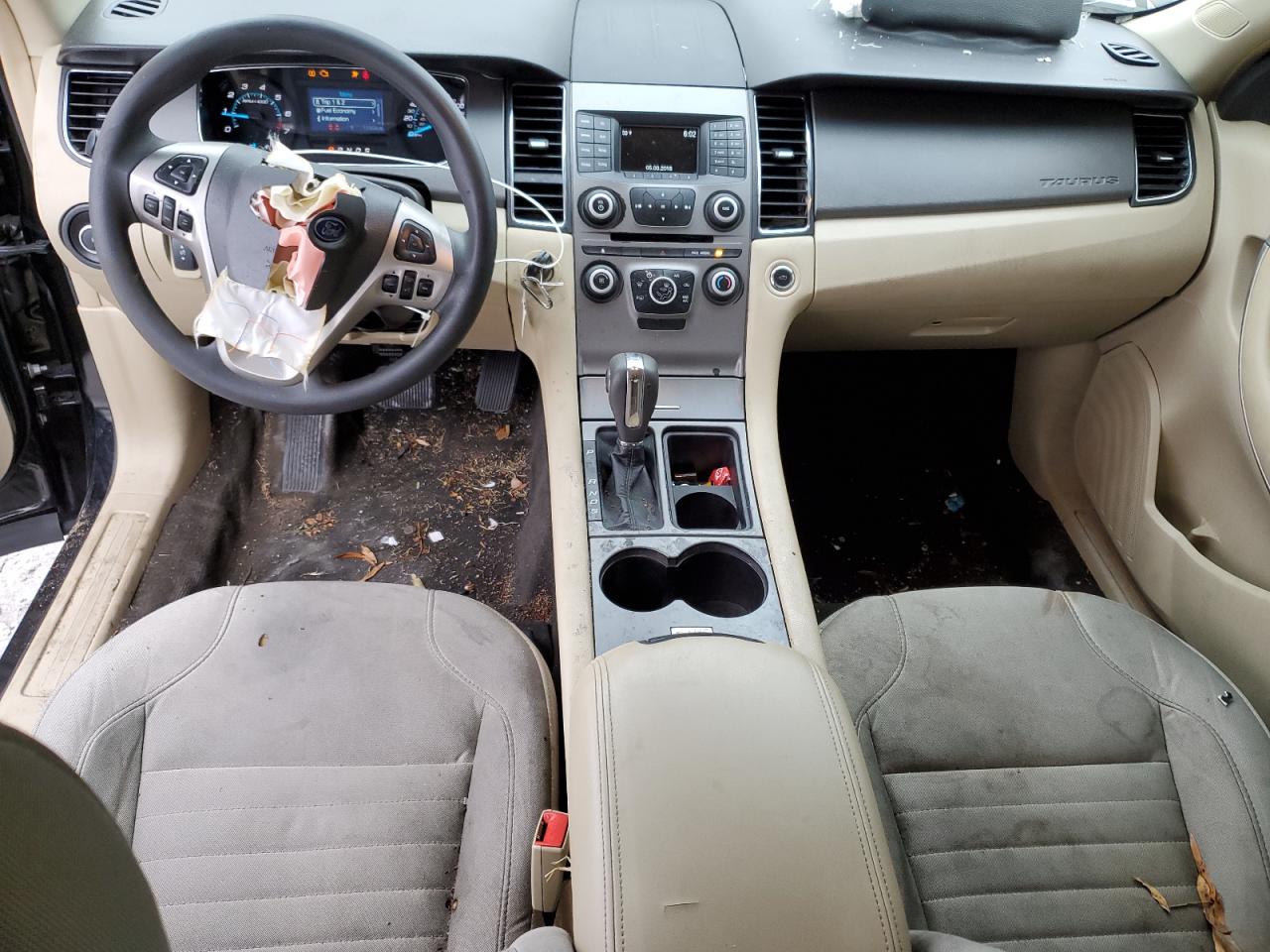 2018 Ford Taurus VIN 1FAHP2D82JG136784 photo 8