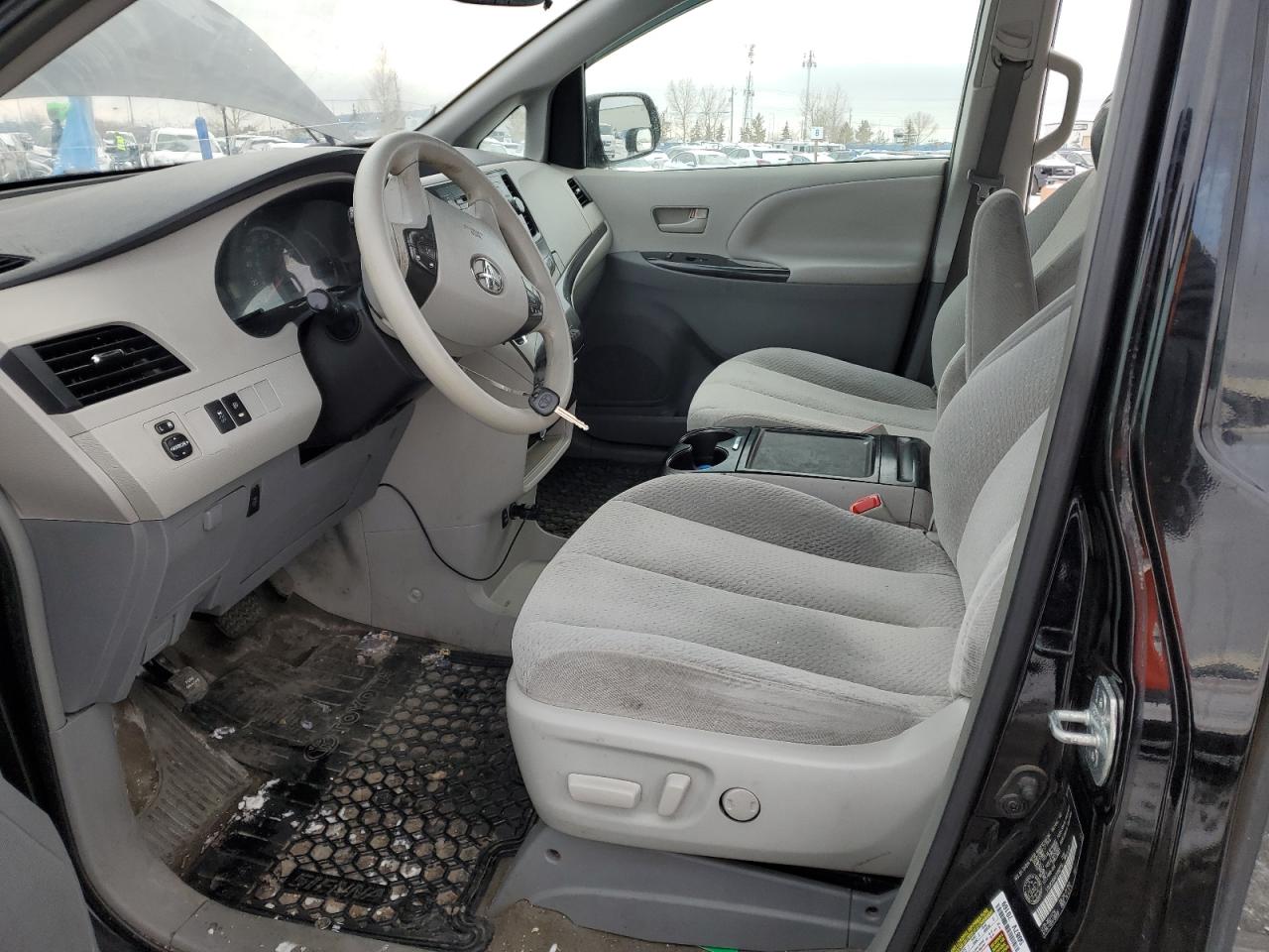 2014 TOYOTA Sienna le VIN 5TDJK3DC8ES090779 photo 7