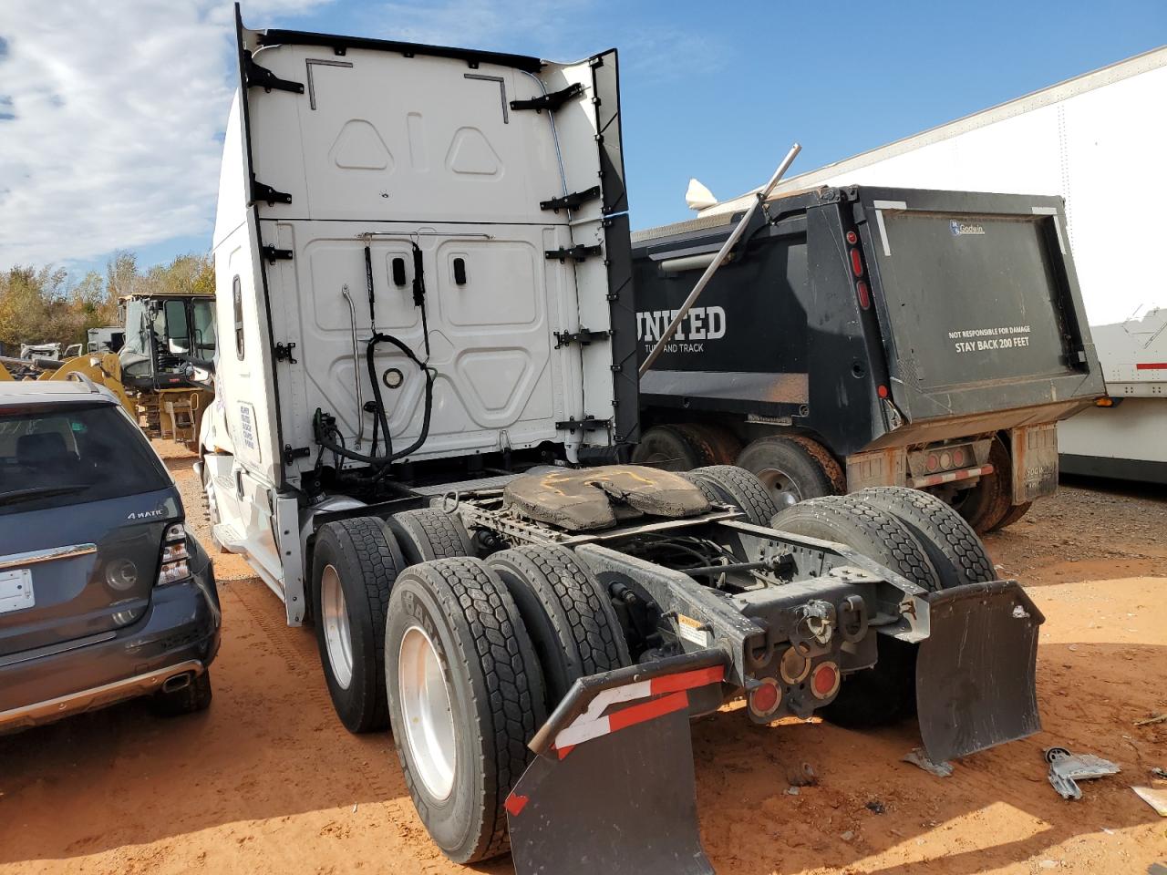 2018 FREIGHTLINER All other VIN 3AKJHHDR1JSHK5966 photo 3