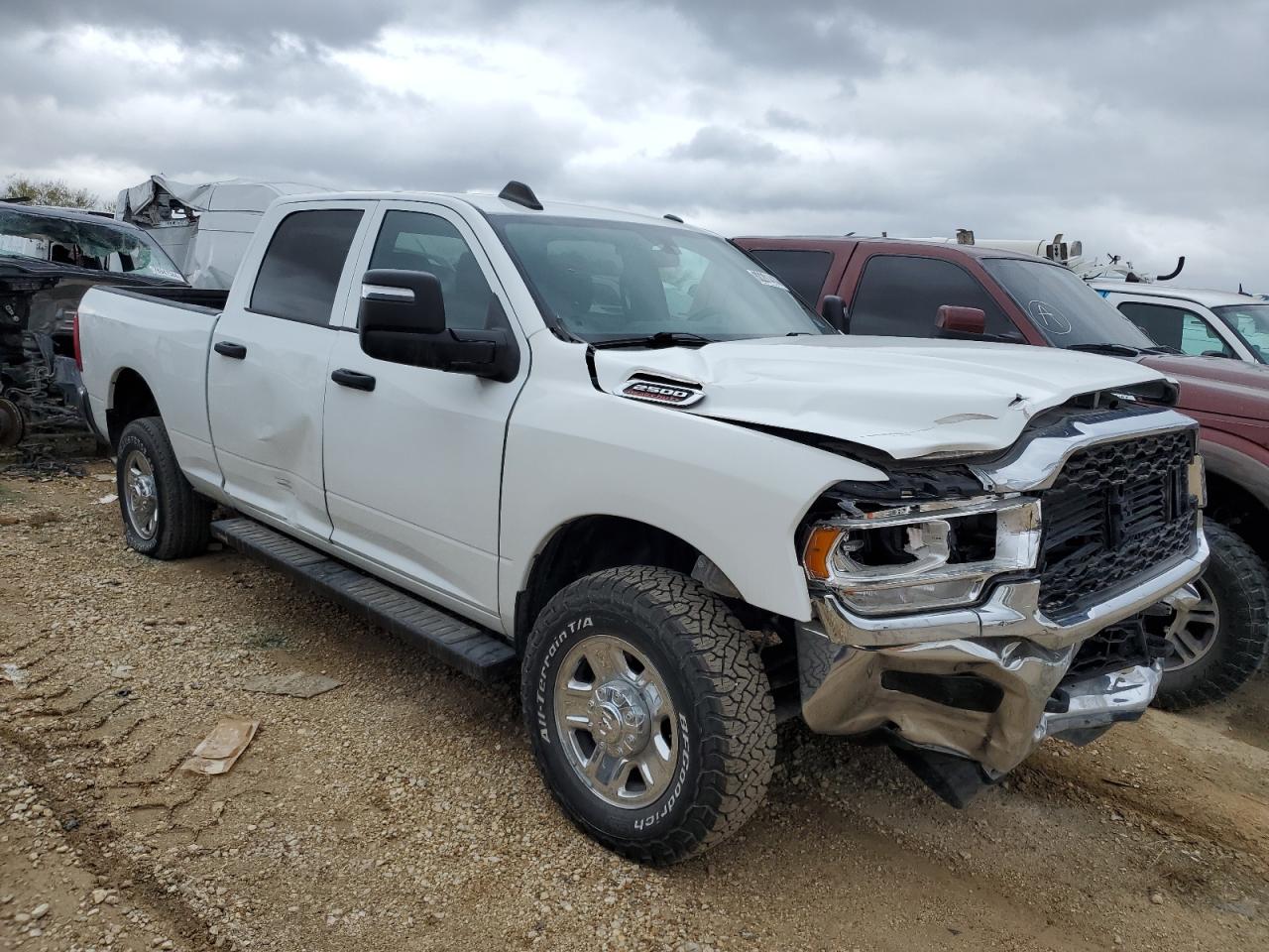2023 Ram 2500 VIN 3C6UR5CJ8PG606491 photo 4
