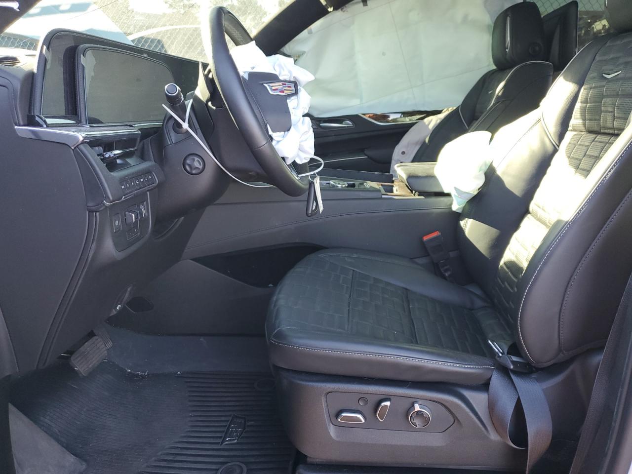 2024 Cadillac Escalade VIN 1GYS4GKL3RR146473 photo 7