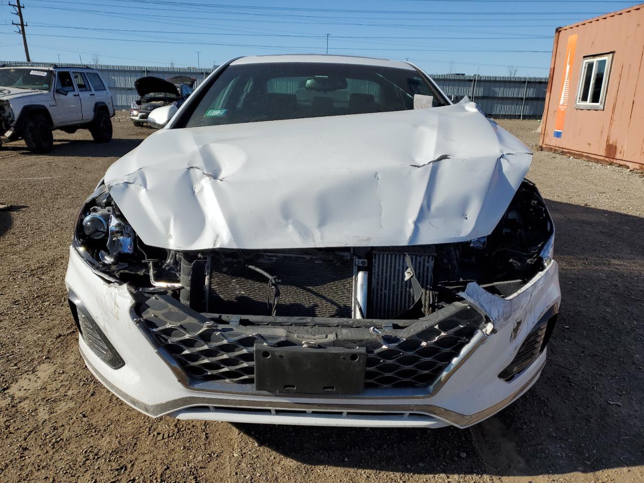 2018 HYUNDAI Sonata VIN 5NPE34AB3JH693901 photo 5