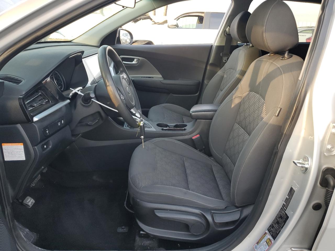 2020 Kia Niro VIN KNDCB3LC4L5400844 photo 7