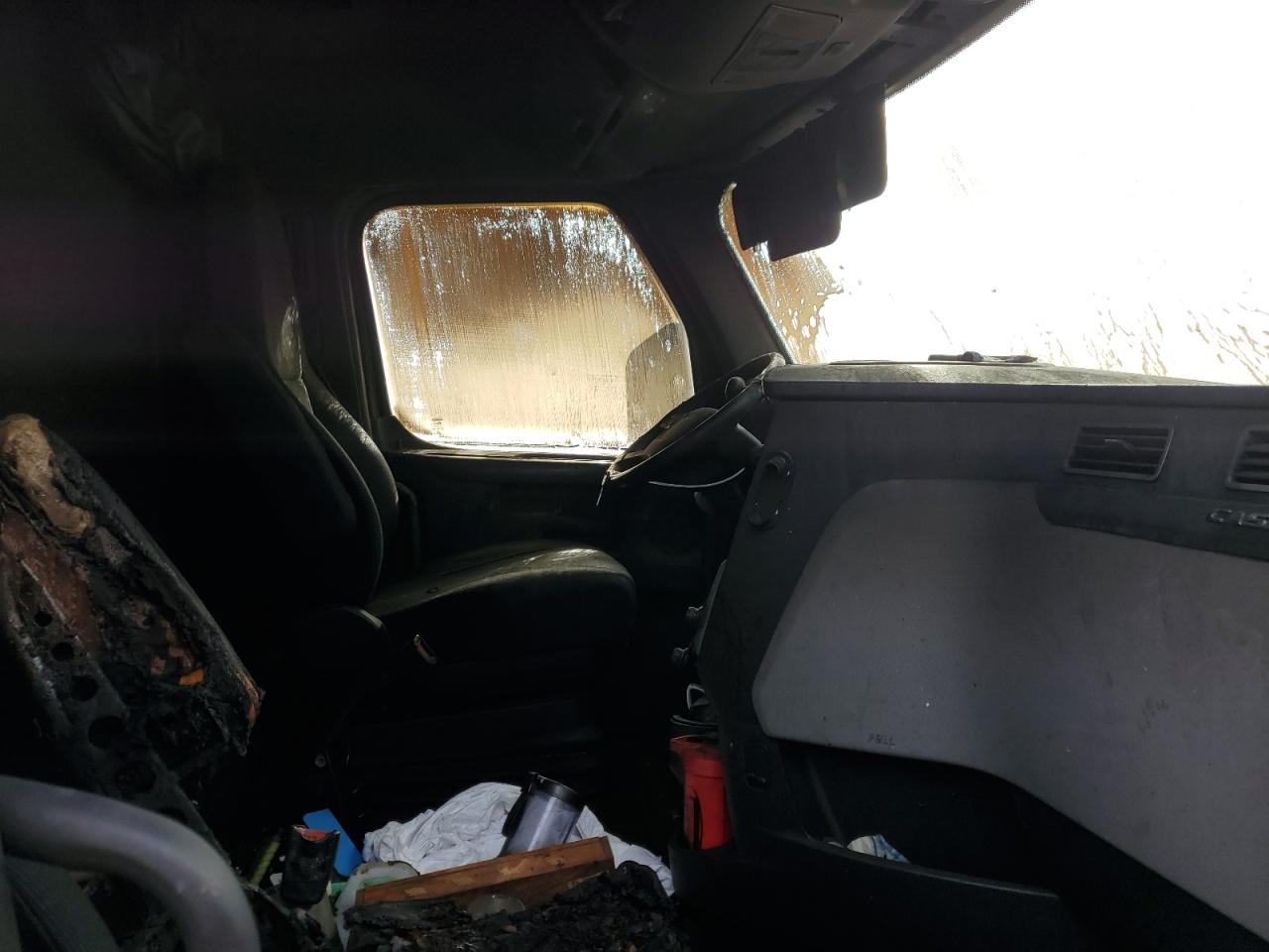 2018 FREIGHTLINER All other VIN 3AKJHHDR1JSHK5966 photo 5
