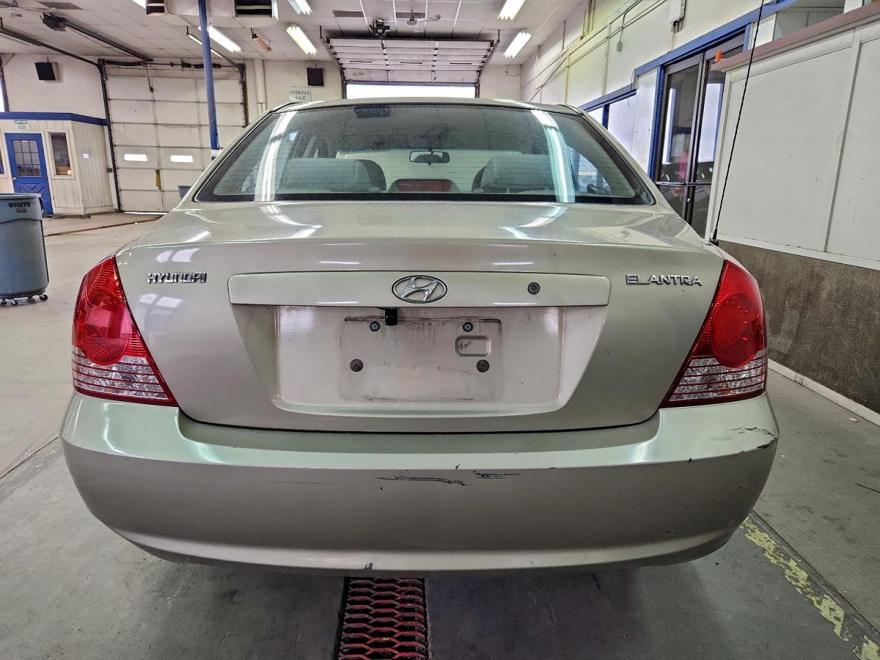 2005 Hyundai Elantra VIN KMHDN46D95U196231 photo 6
