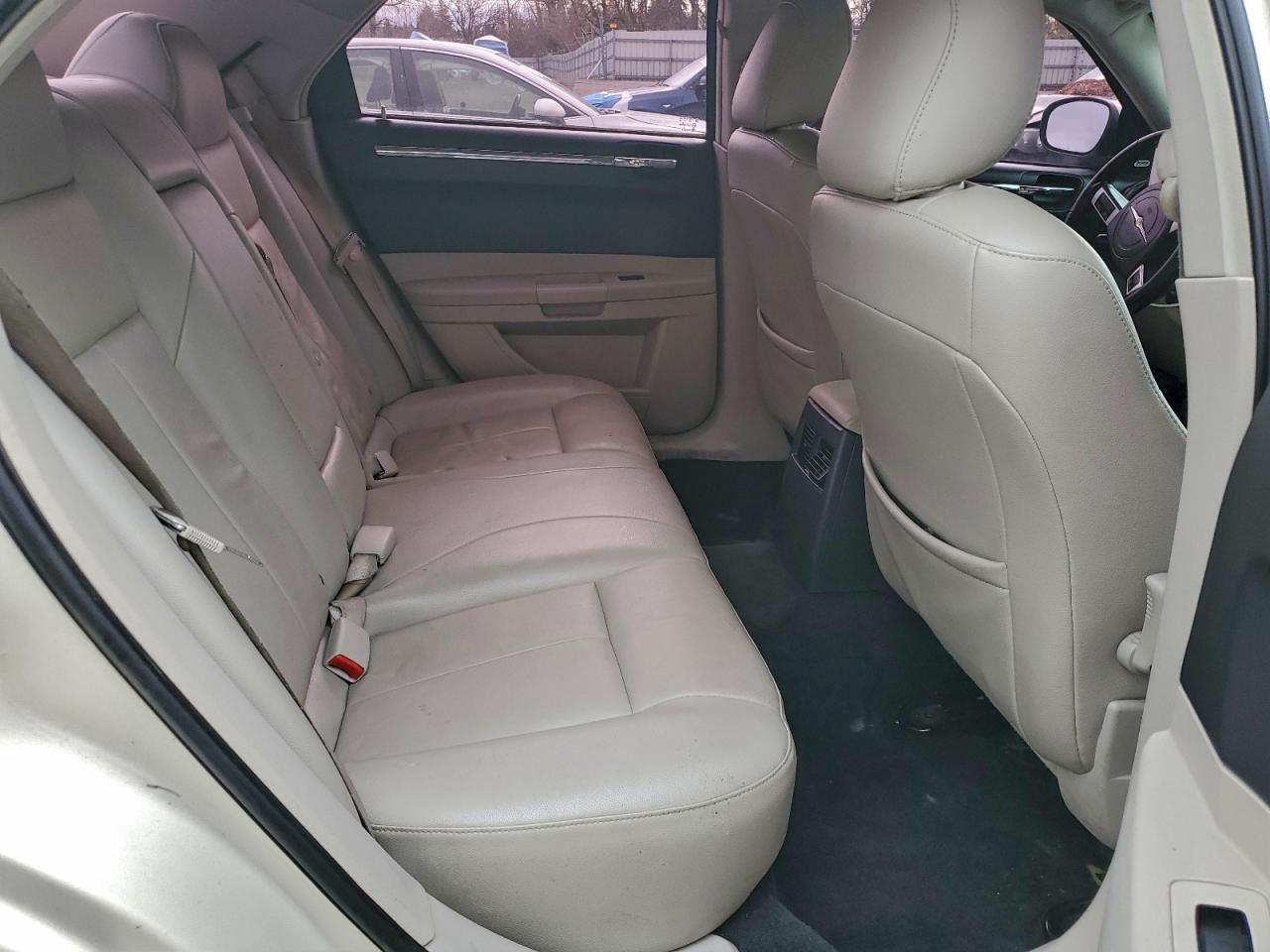 2007 Chrysler 300 VIN 2C3KA53G27H900551 photo 10