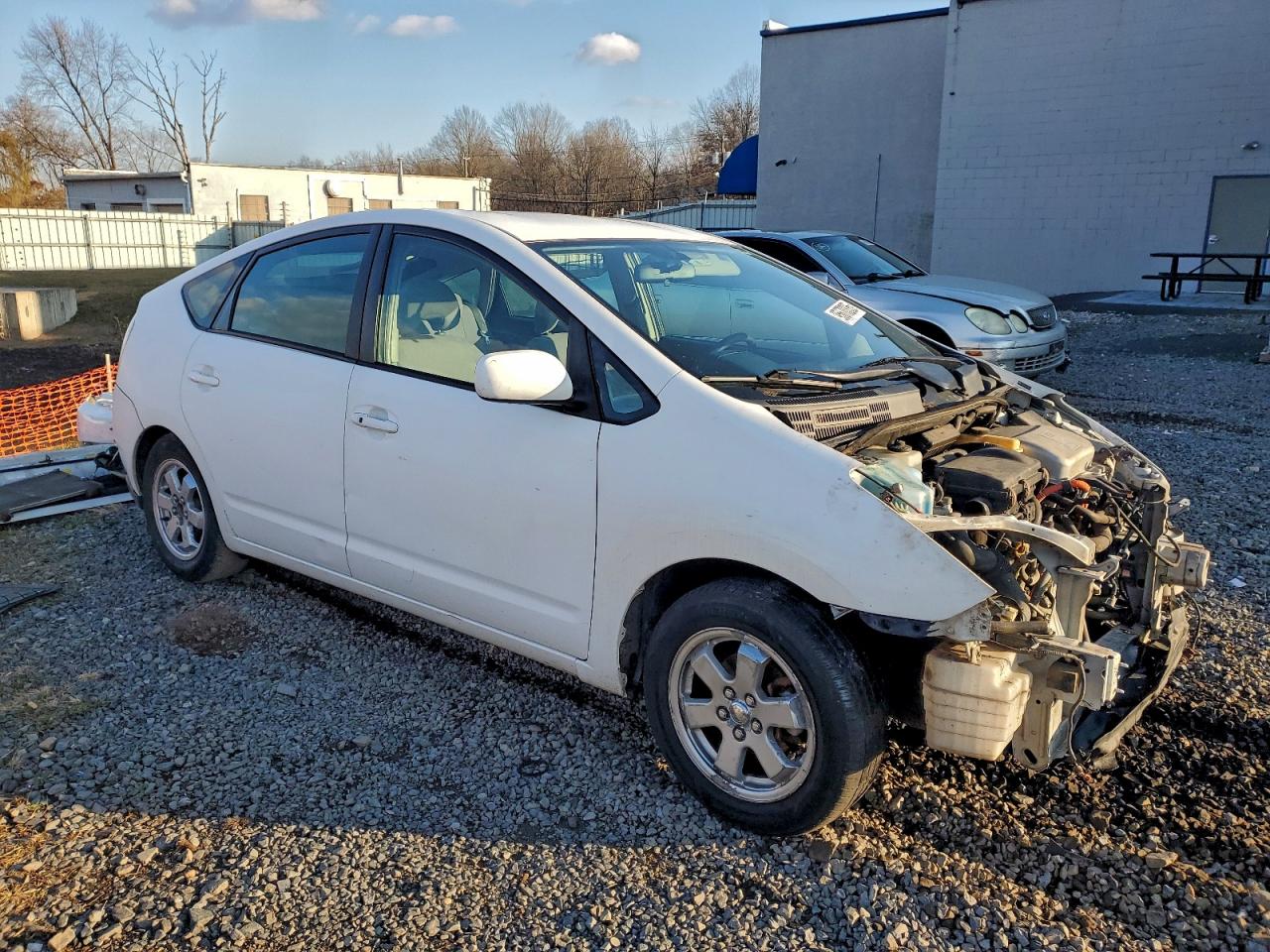 2004 Toyota Prius VIN JTDKB20U640026111 photo 4