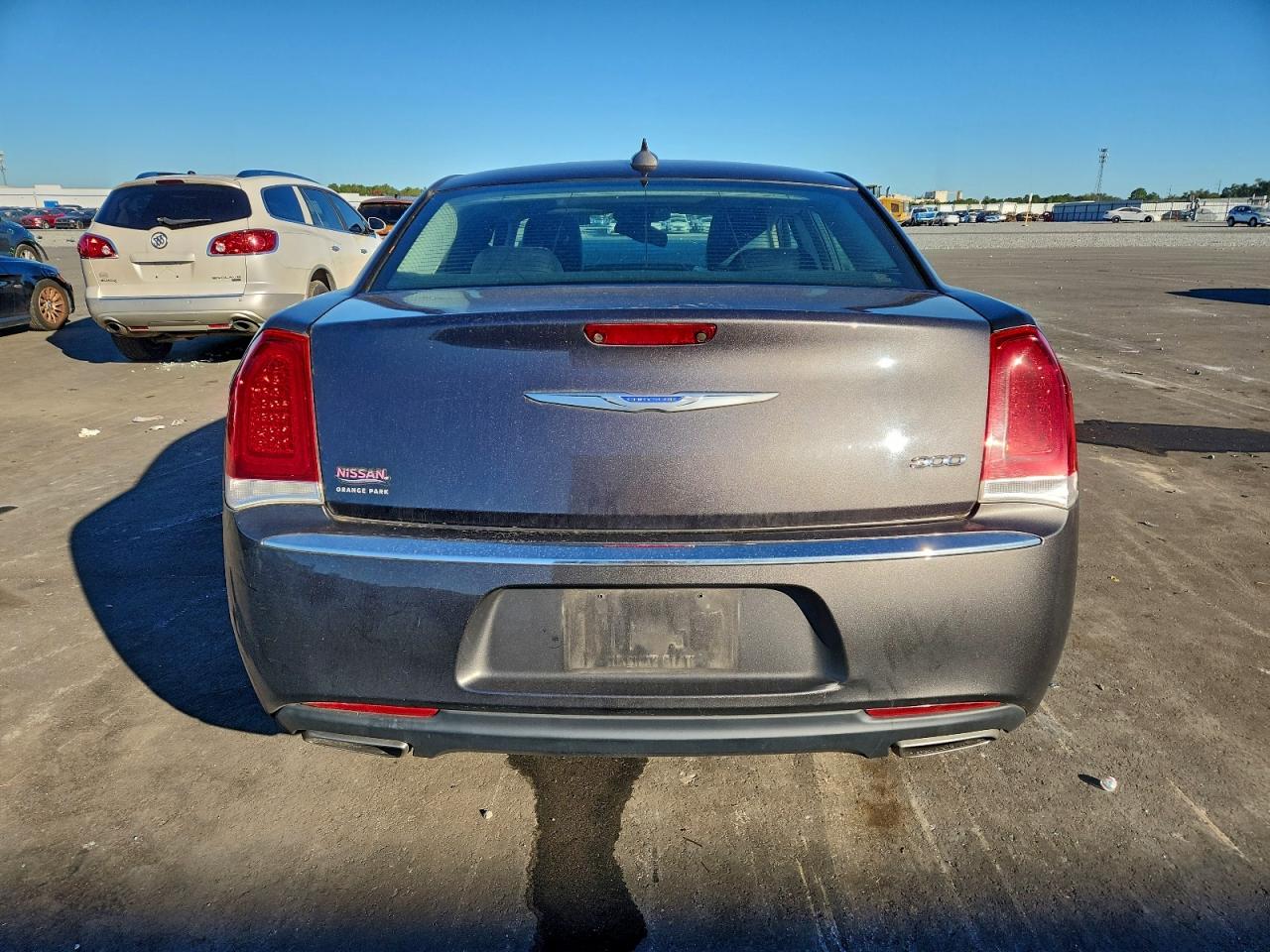 2020 Chrysler 300 VIN 2C3CCAEG4LH102809 photo 6
