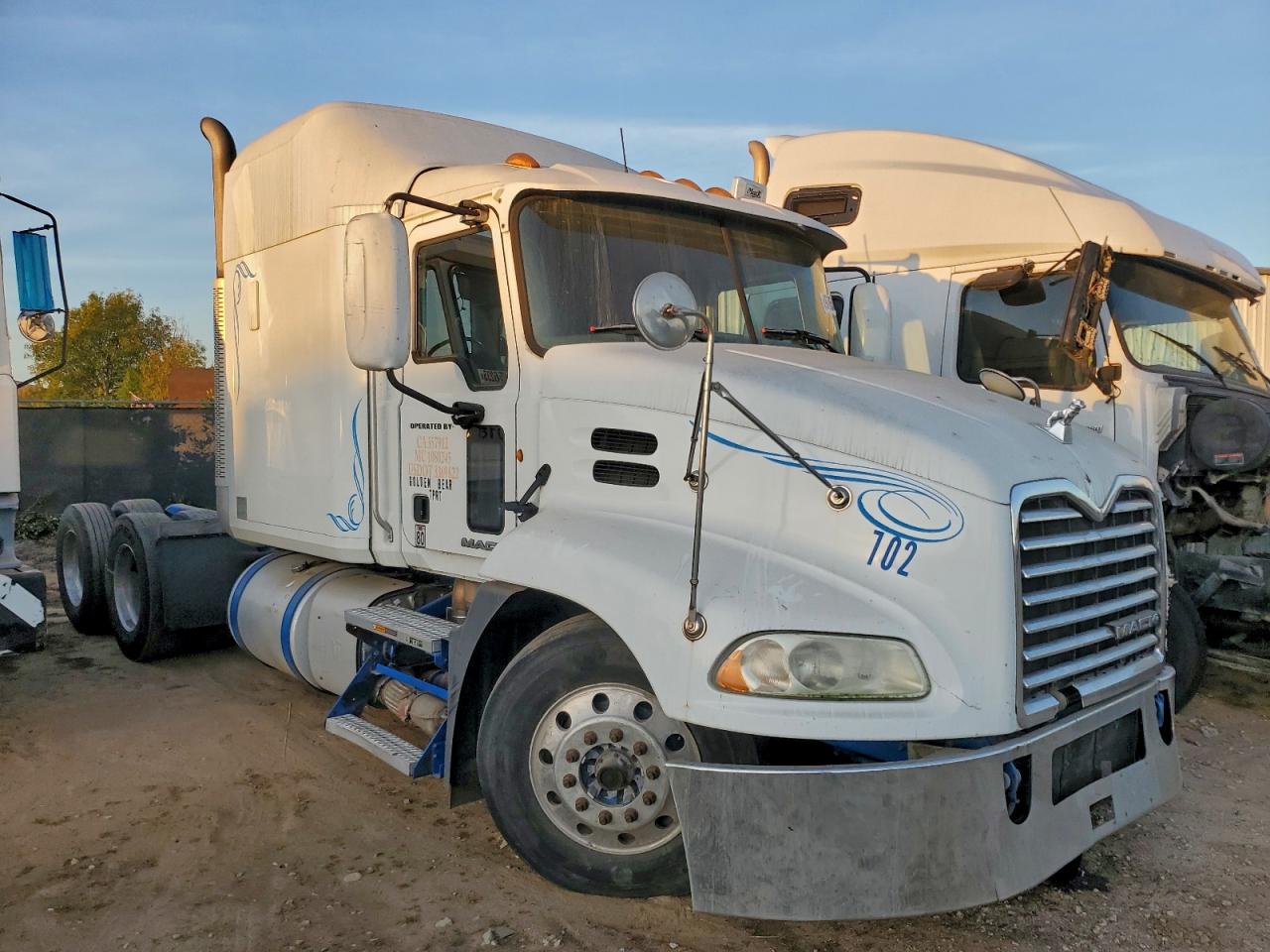 2013 MACK All models VIN 1M1AW02Y1DM028507 photo 1