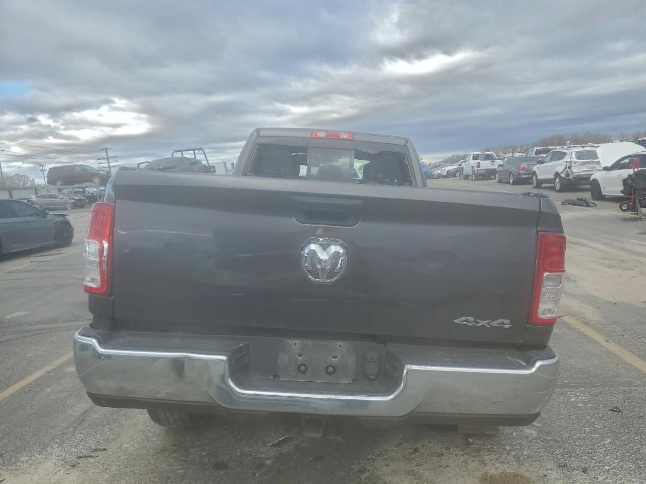 2019 Ram 3500 VIN 3C63R3GL8KG648499 photo 6