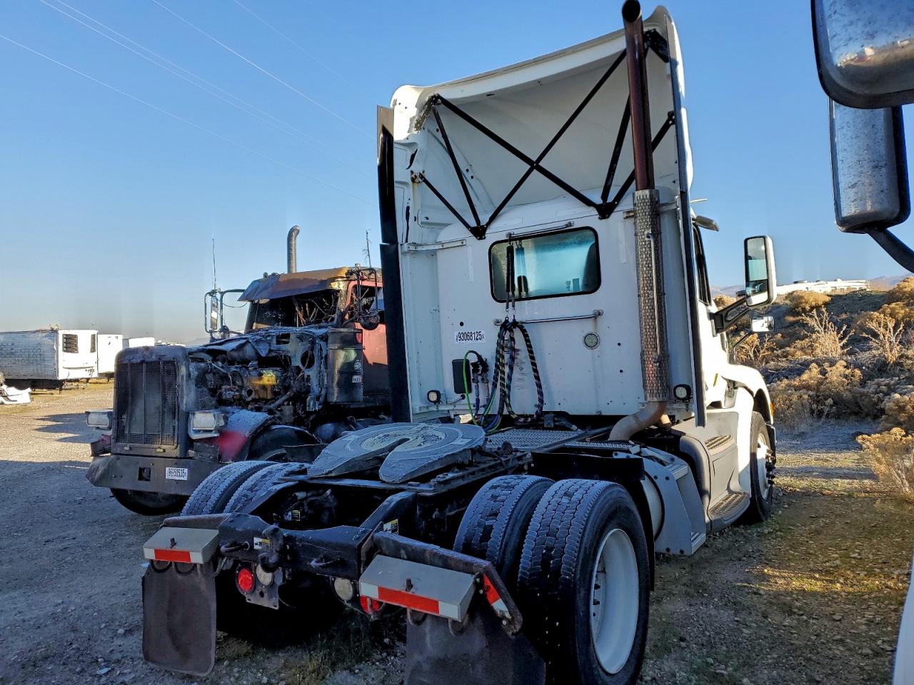 2018 PETERBILT All models VIN 1XPBA48X4JD477392 photo 4