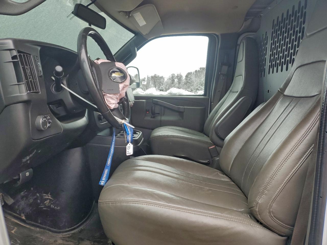 2020 CHEV Express VIN 1GCWGAFP4L1160851 photo 7