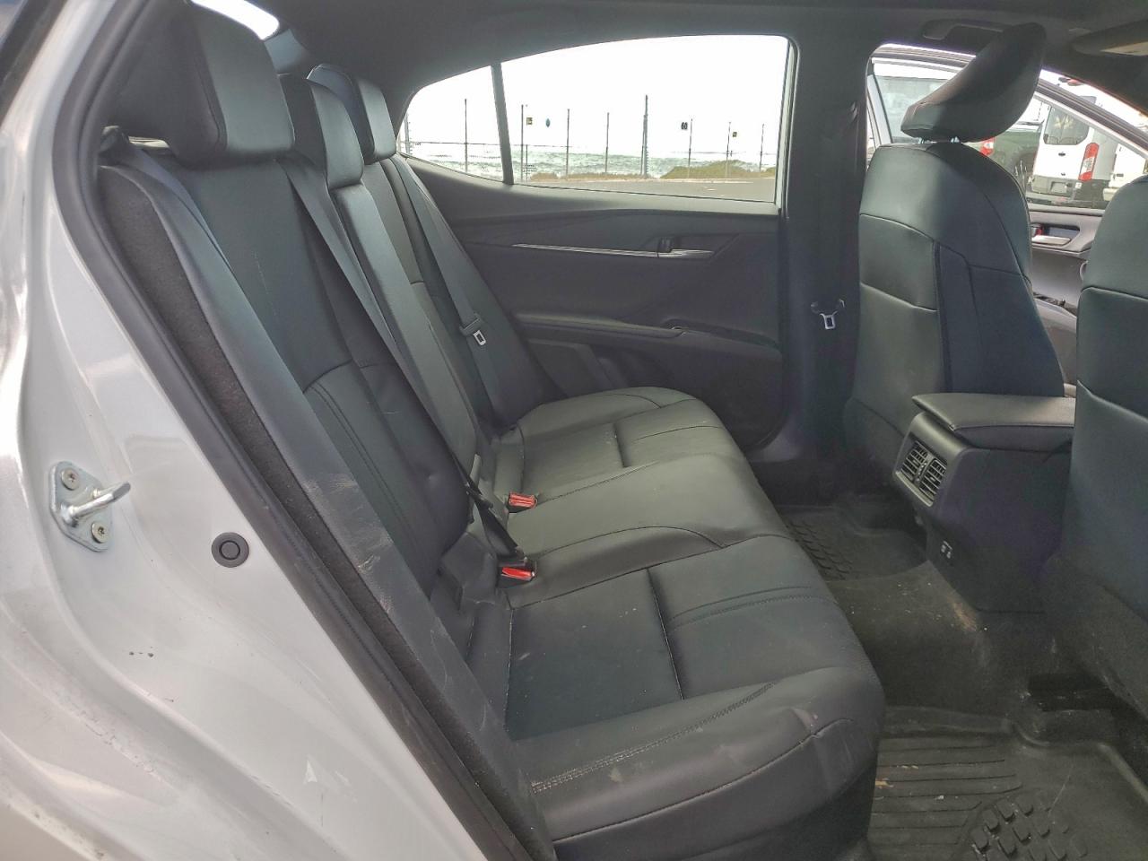 2025 Toyota Camry VIN 4T1DAACK8SU054087 photo 10