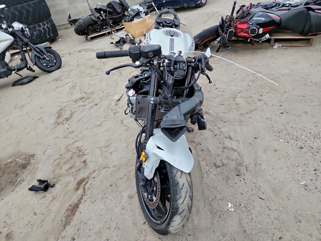 2025 Kawasaki All other VIN ML5ZXCS11SDA35133 photo 2