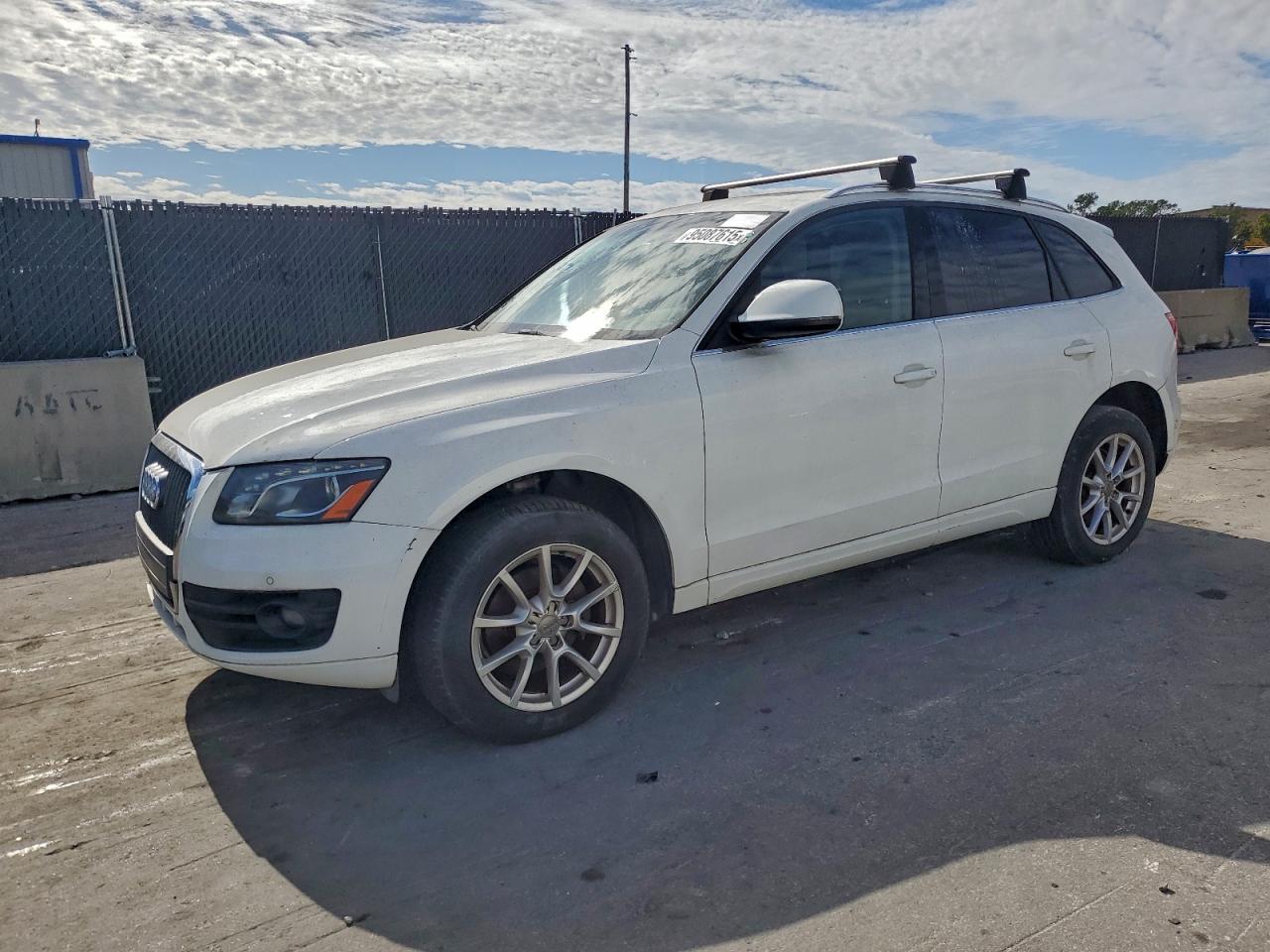 2012 Audi Q5 VIN WA1LFAFP3CA054746 photo 1