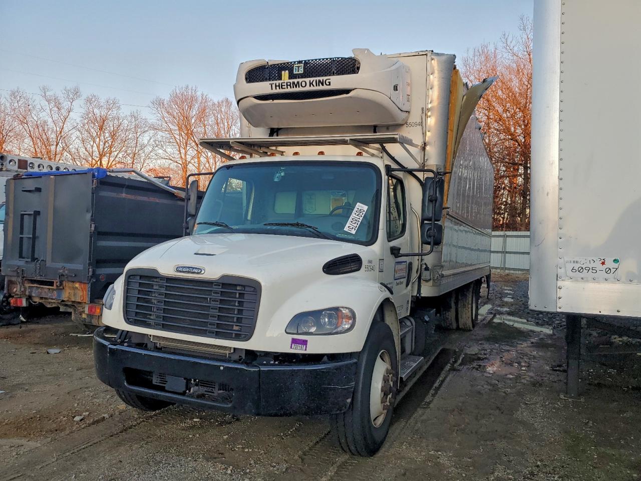 2024 FREIGHTLINER All other VIN 3ALACWFC3RDUN5899 photo 2