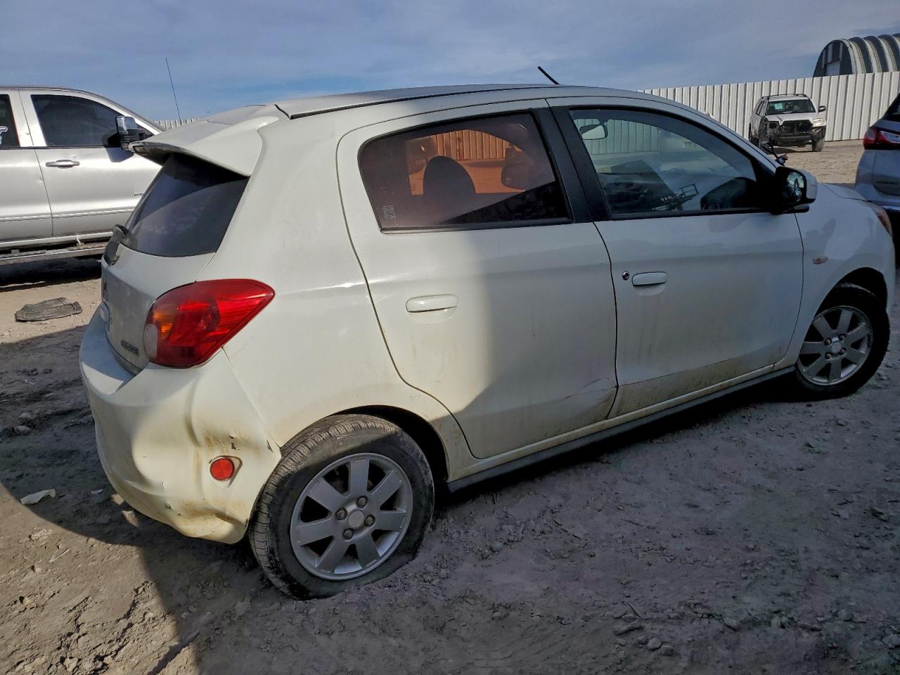 2014 Mitsubishi Mirage VIN ML32A4HJ0EH013434 photo 3