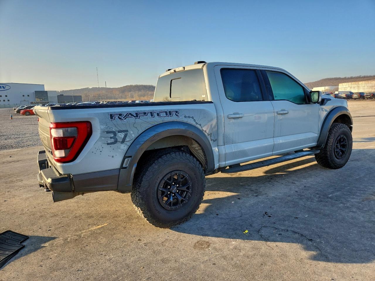 2023 Ford F150 VIN 1FTFW1RG9PFA82297 photo 3