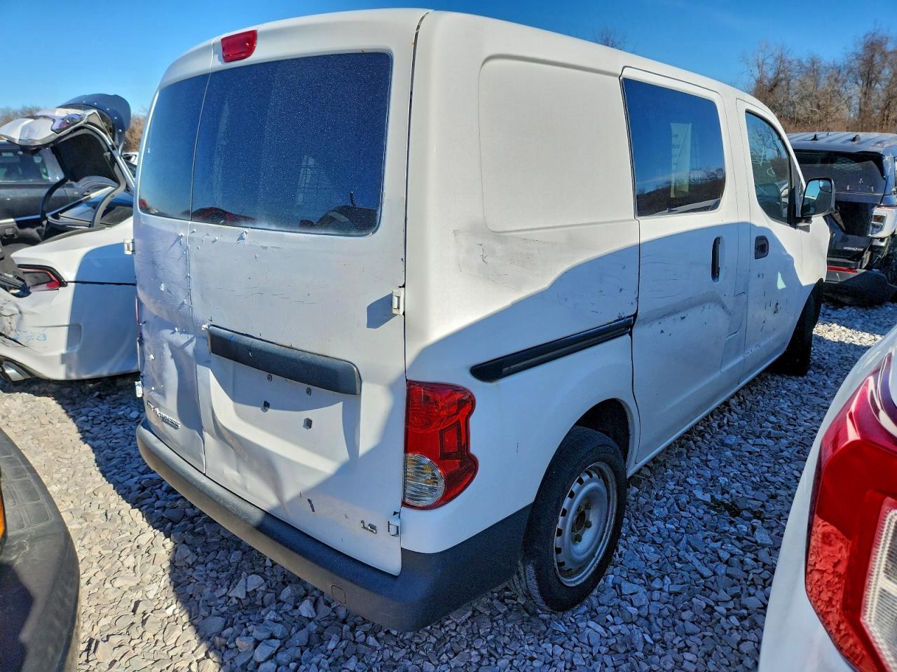 2018 Chevrolet Express VIN 3N63M0YN4JK696645 photo 3