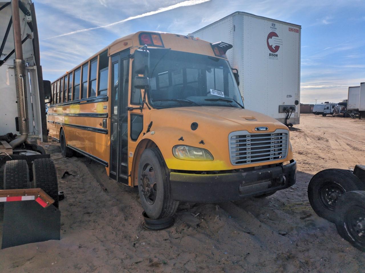 2011 THOMAS Saf-t-line VIN 4UZABRDT1BCAX9069 photo 1