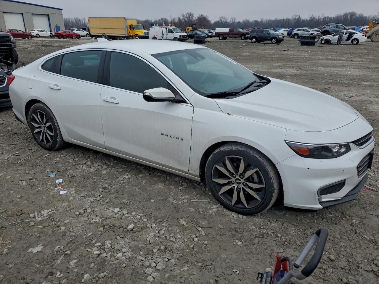 2016 Chev Malibu VIN 1G1ZF5SX4GF330625 photo 4