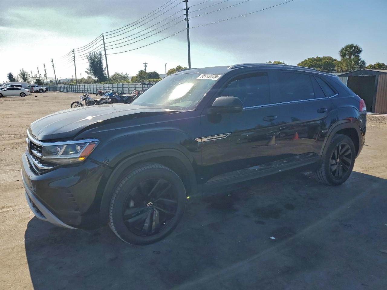 2022 Volkswagen Atlas VIN 1V2JE2CA7NC201999 photo 1