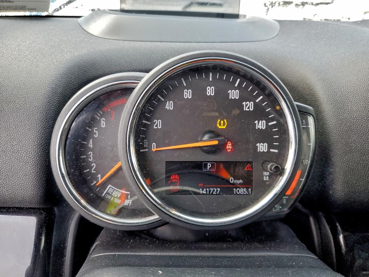 2018 Mini Cooper VIN WMZYT5C33J3D81813 photo 9