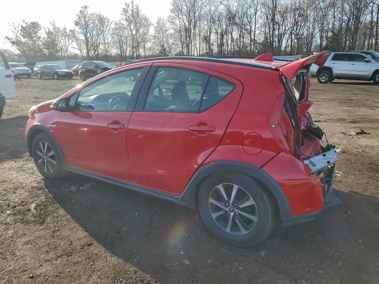 2018 Toyota Prius VIN JTDKDTB31J1602066 photo 2
