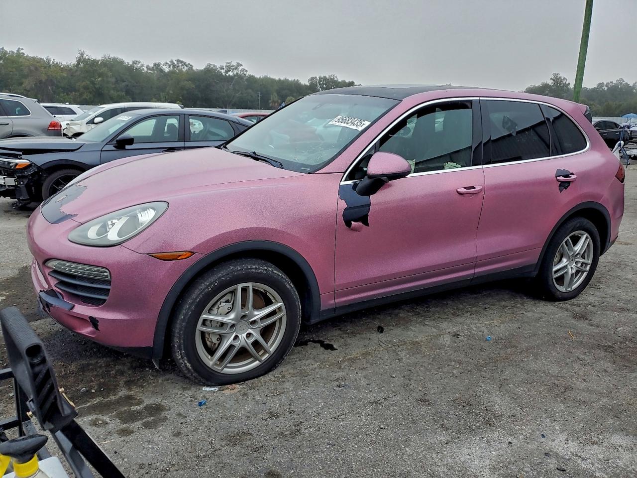 2011 Porsche Cayenne VIN WP1AB2A21BLA43658 photo 1