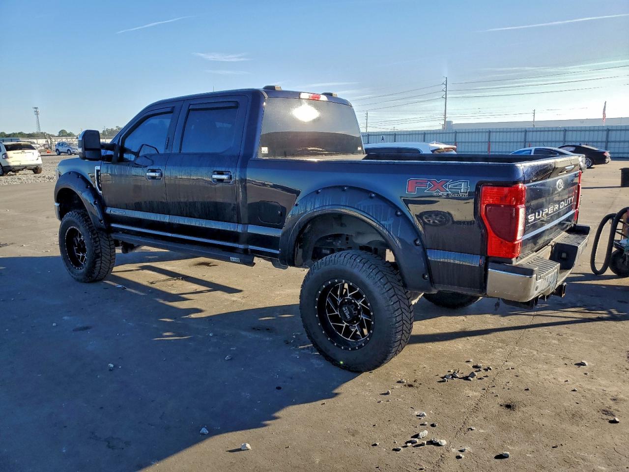 2021 Ford F250 VIN 1FT8W2BT0MEC57169 photo 2