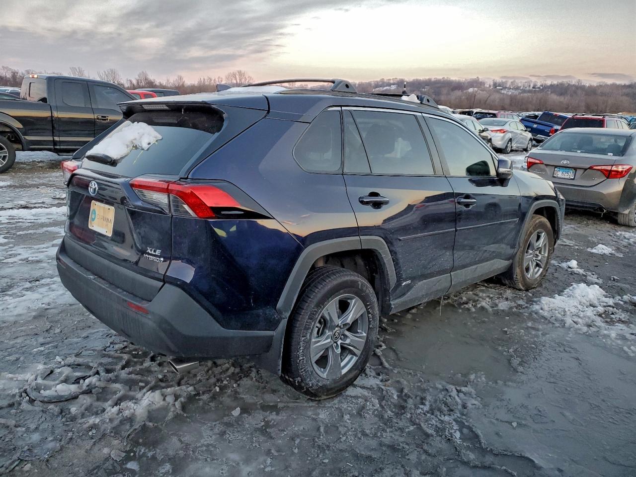 2022 Toyota Rav4 VIN 4T3RWRFVXNU055491 photo 3