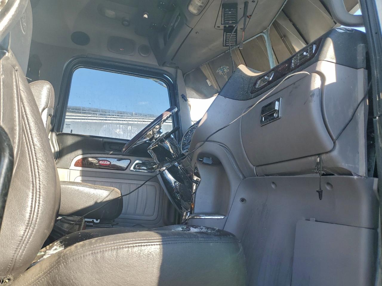 2021 PETERBILT All models VIN 1XPXD49X0MD750148 photo 6