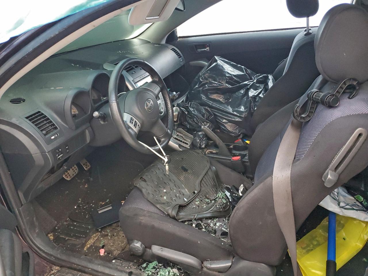 2008 Toyota Scion VIN JTKDE167X80269527 photo 7