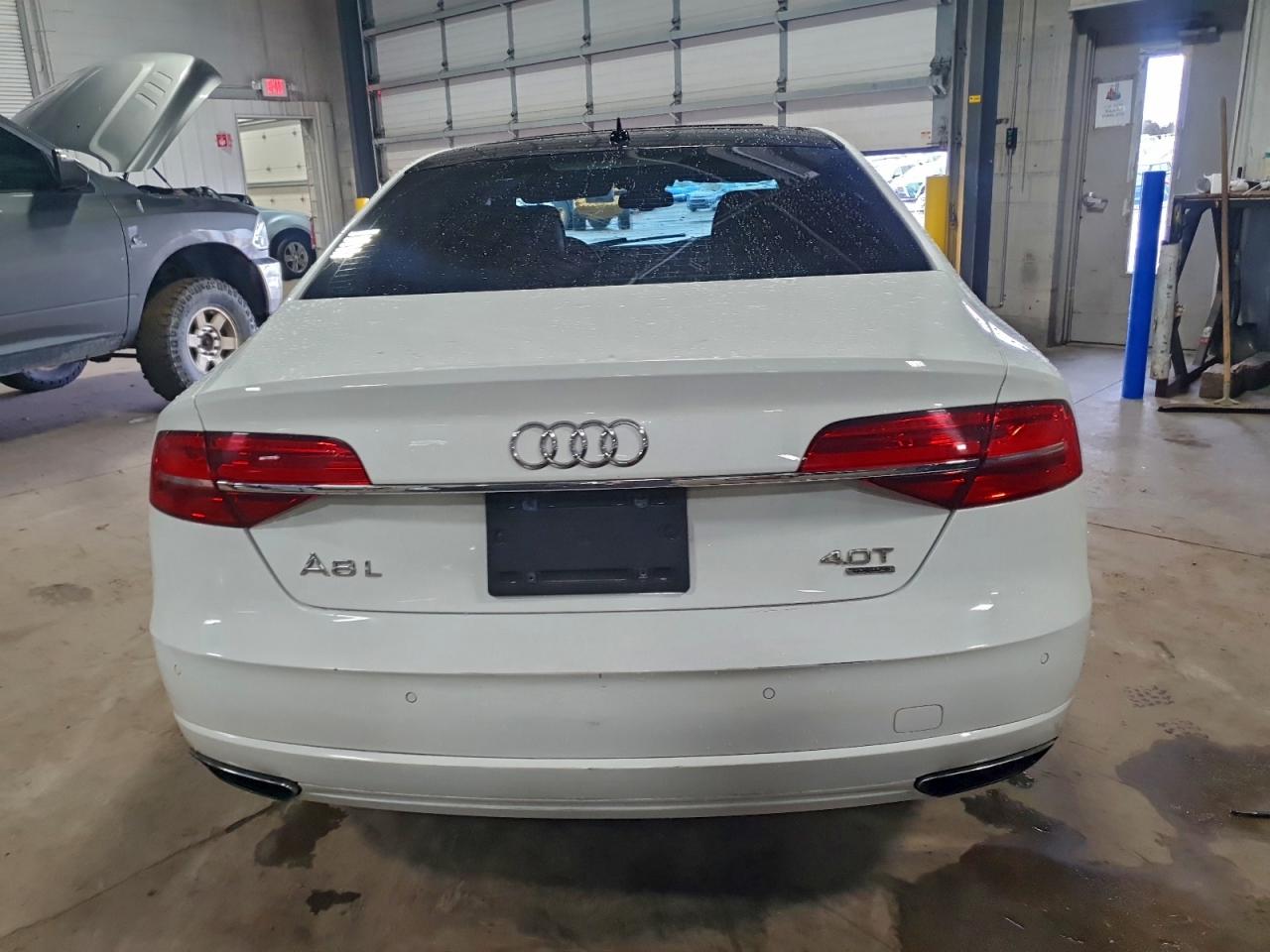 2017 Audi A8 VIN WAU43AFD5HN011838 photo 6