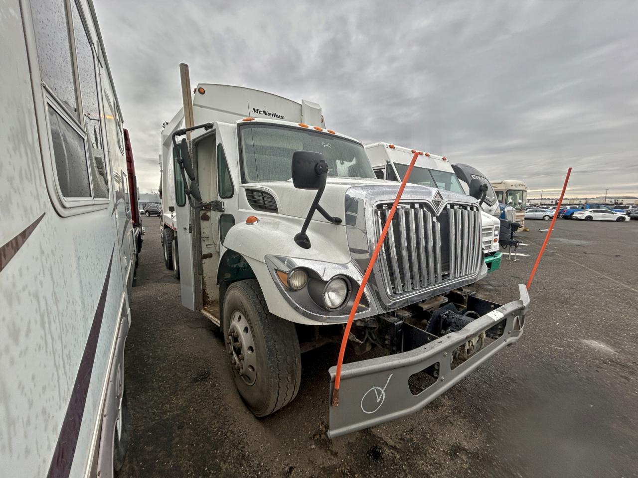 2008 International All models VIN 1HTWCAZR78J675068 photo 1