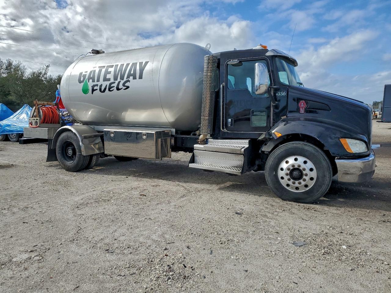 2019 KENWORTH All other VIN 2NKHHJ7X0KM289356 photo 1