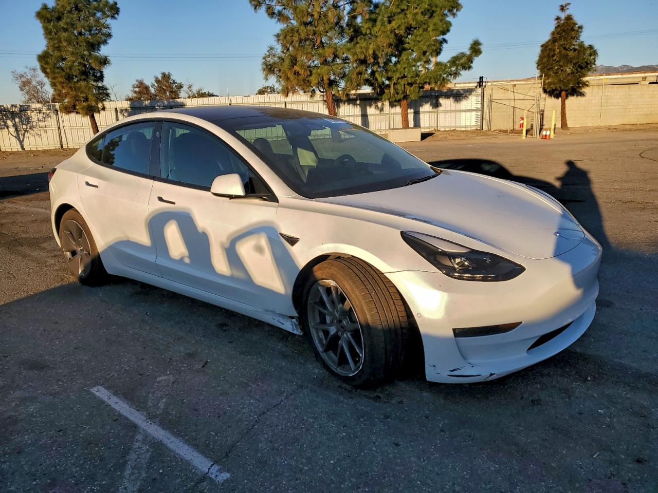 2021 Tesla Model 3 VIN 5YJ3E1EB3MF070582 photo 4