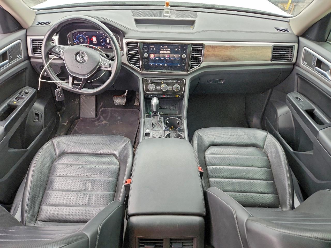 2020 Volkswagen Atlas VIN 1V2TR2CA6LC503875 photo 8