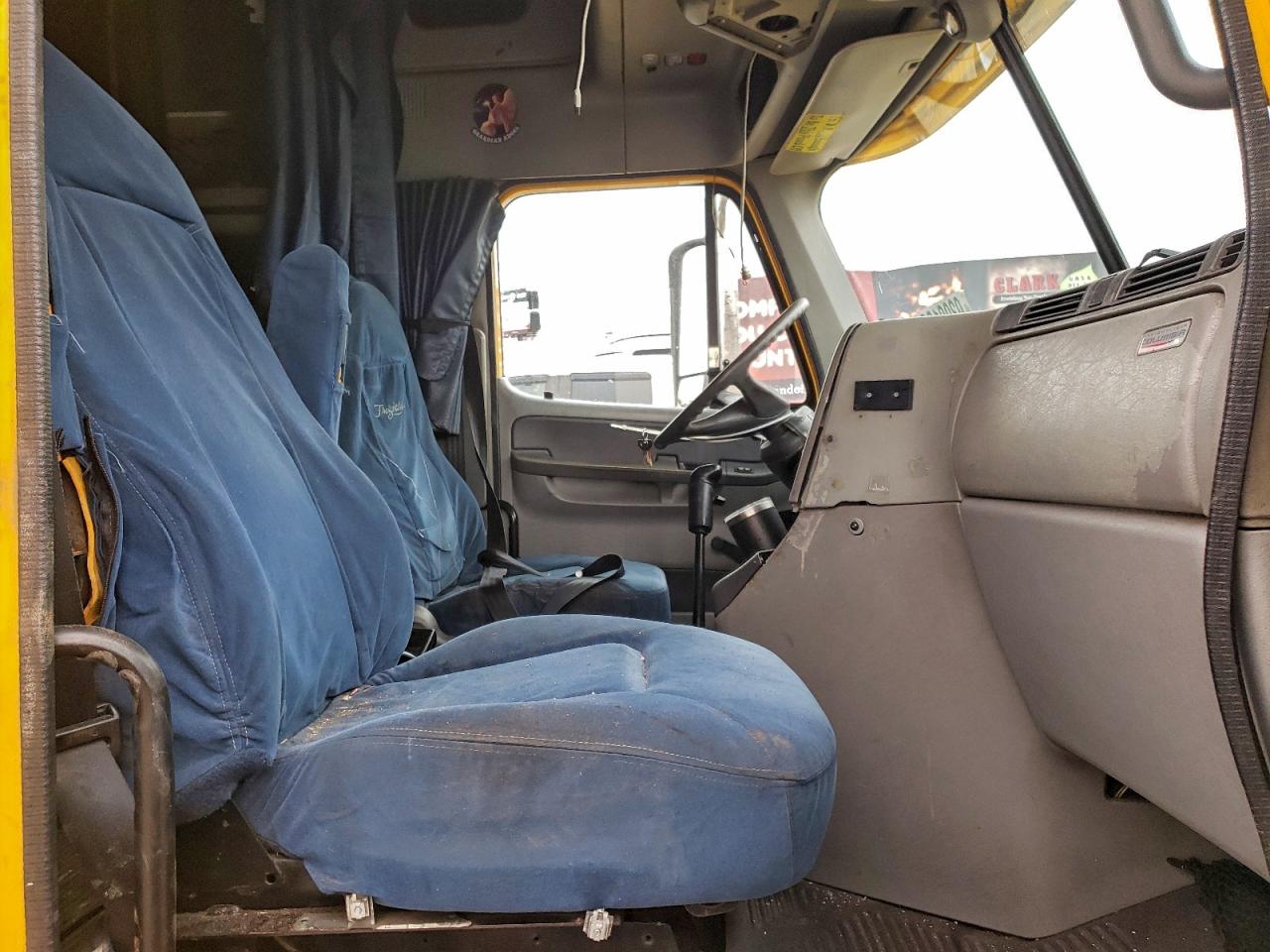 2005 FREIGHTLINER All models VIN 1FUJA6CK45LN63486 photo 5