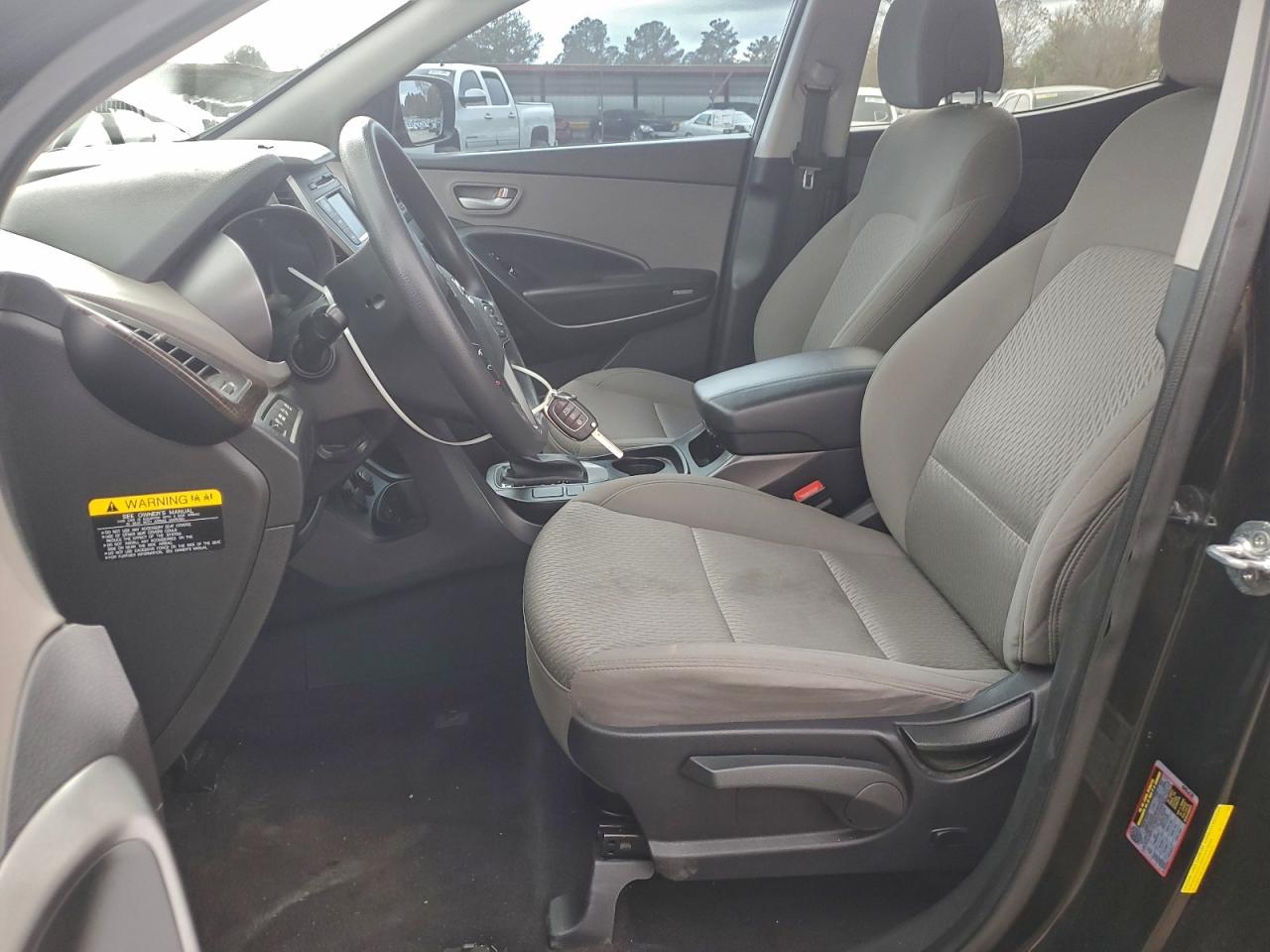 2018 Hyundai Santa fe VIN 5NMZT3LB4JH052679 photo 7