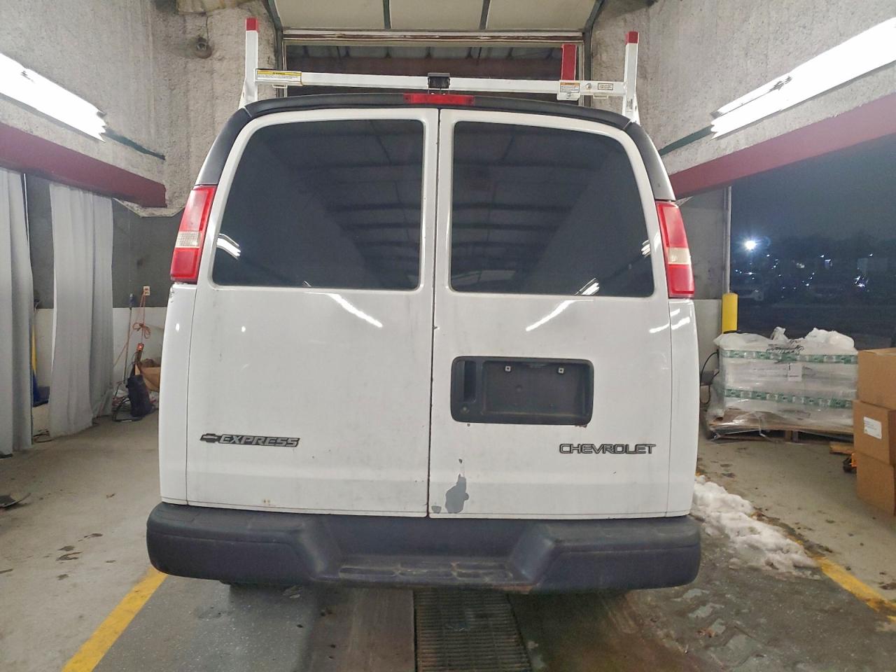 2005 CHEVROLET Express VIN 1GCGG25V551187201 photo 6