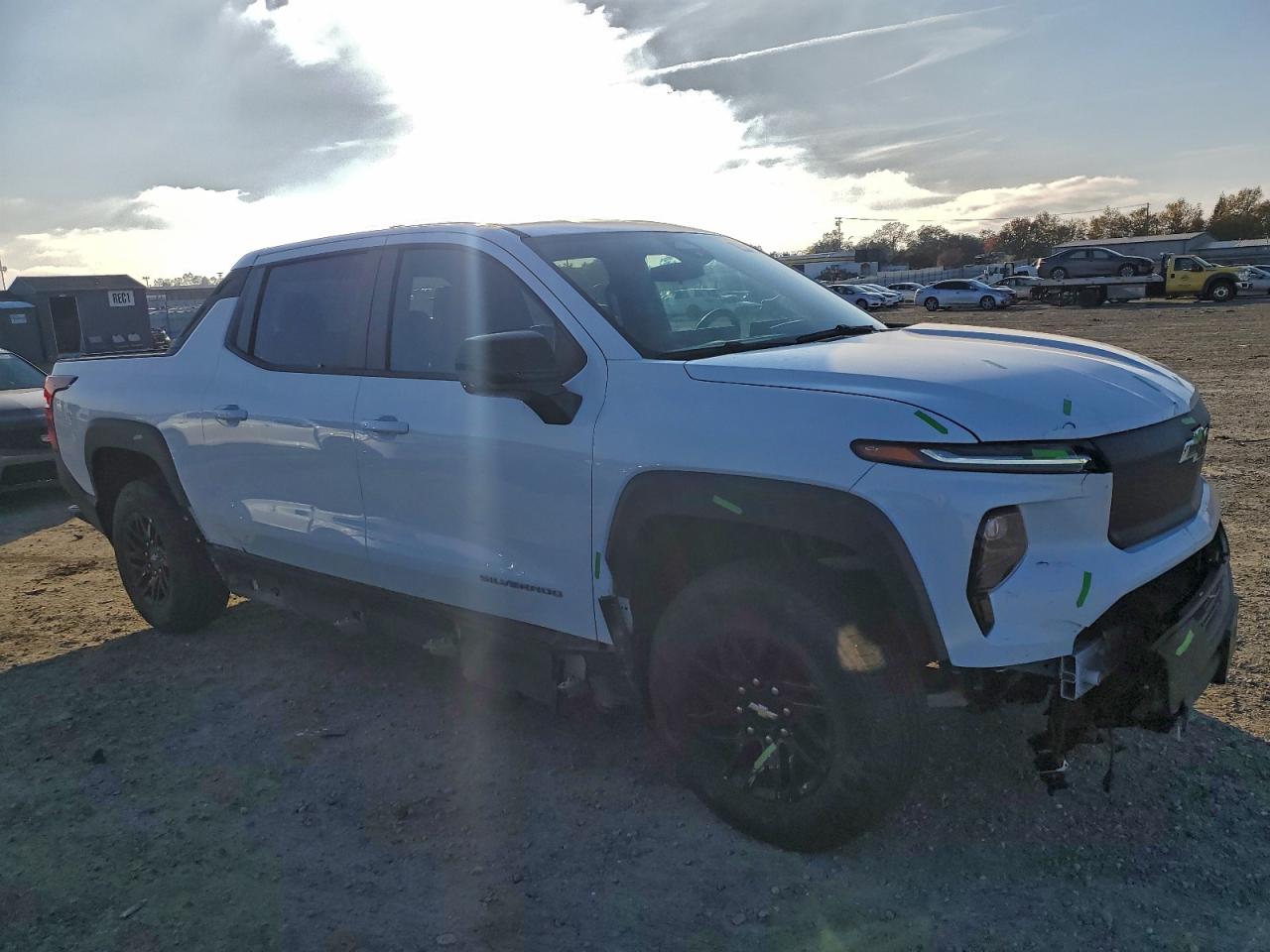 2024 Chevrolet All models VIN 1GC10UED2RU200455 photo 4