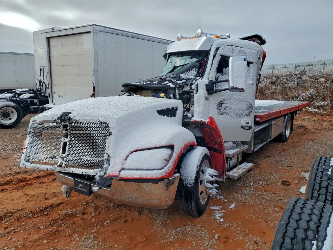 2024 KENWORTH All other VIN 2NK3HM6X6RM381045 photo 2