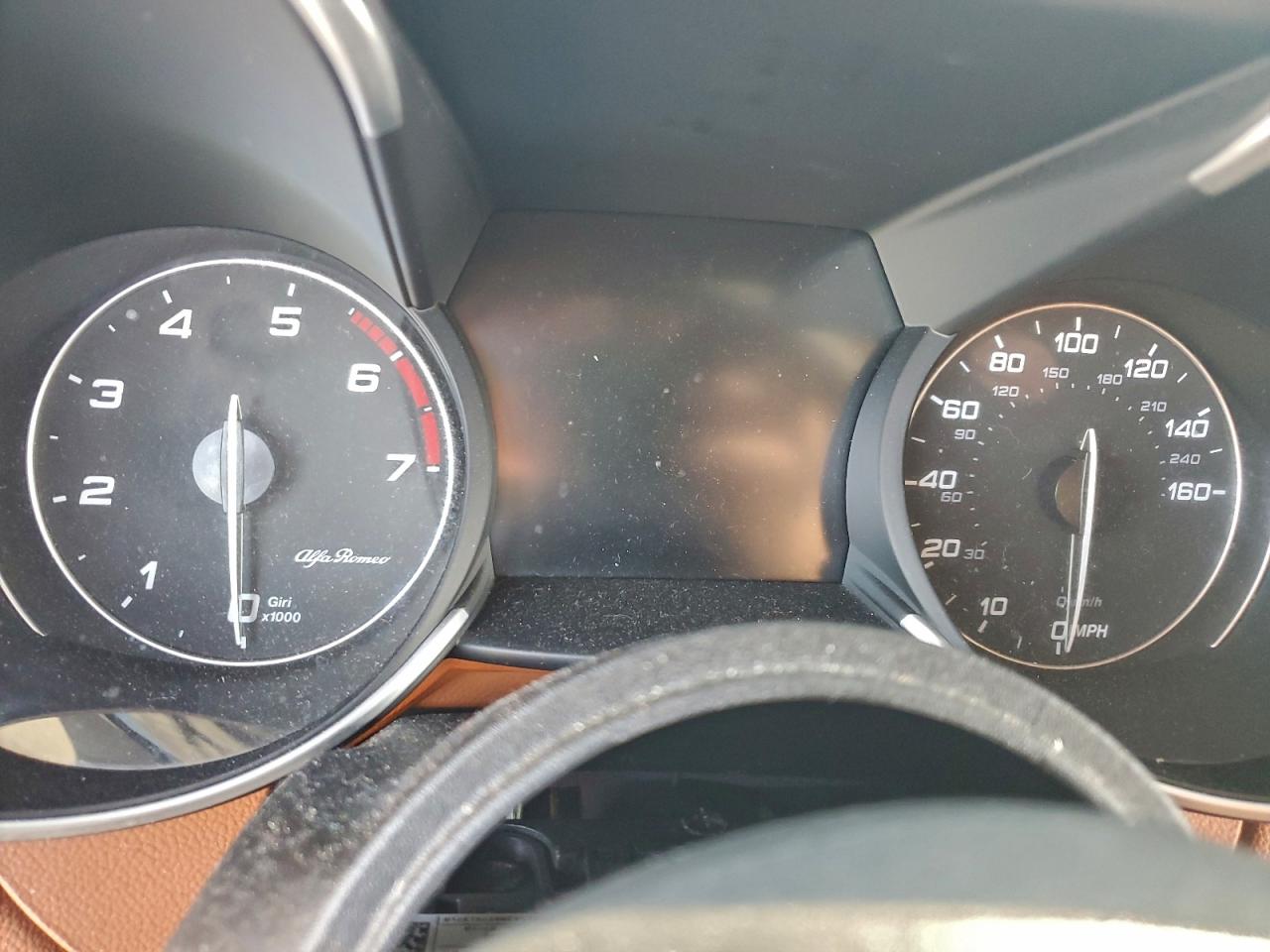 2019 Alfa Giulia VIN ZARFAMANXK7599319 photo 9